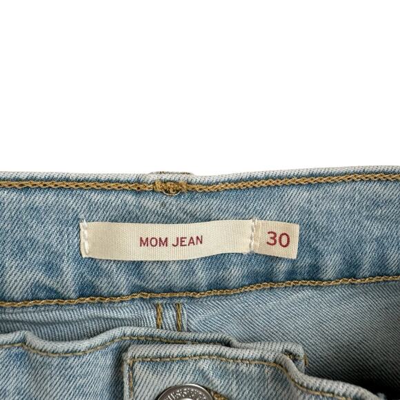 Levi's Jewel Studded High Waisted Mom Jeans Light Wash Denim Size 30 - Picture 4 of 9